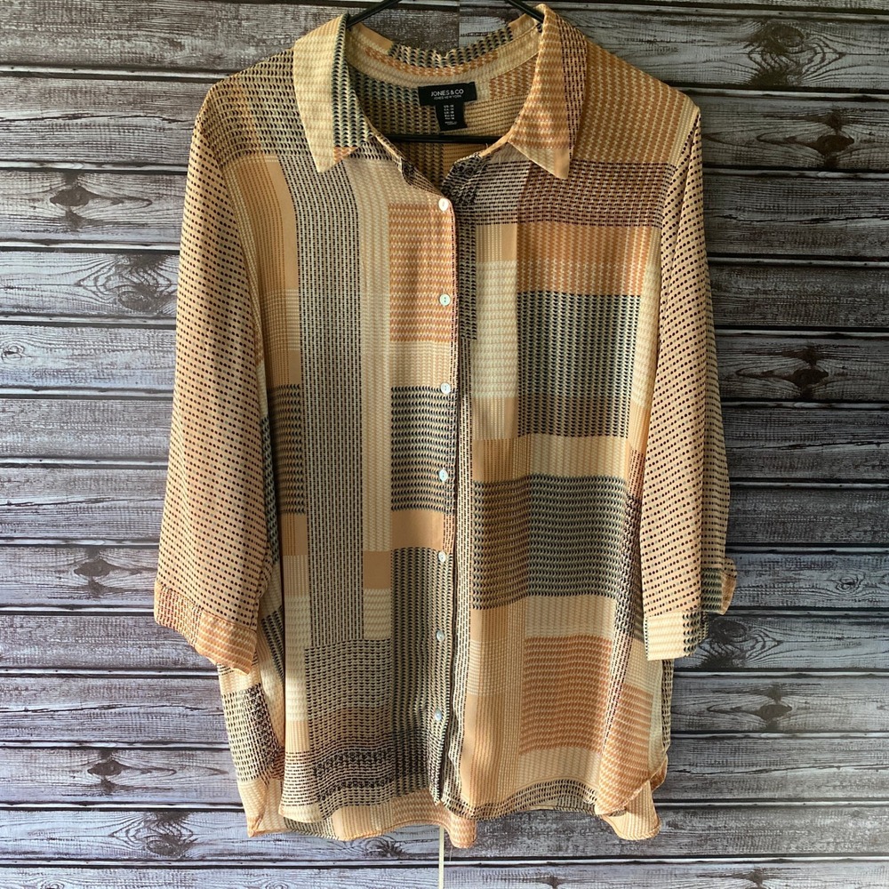 Jones & Co. Women's Long-Sleeved Button-Down Blouse‎ Size 1X Geometric